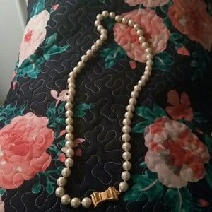 Pre-owned Authentic Kate Spade Pearls w/Gold Bow